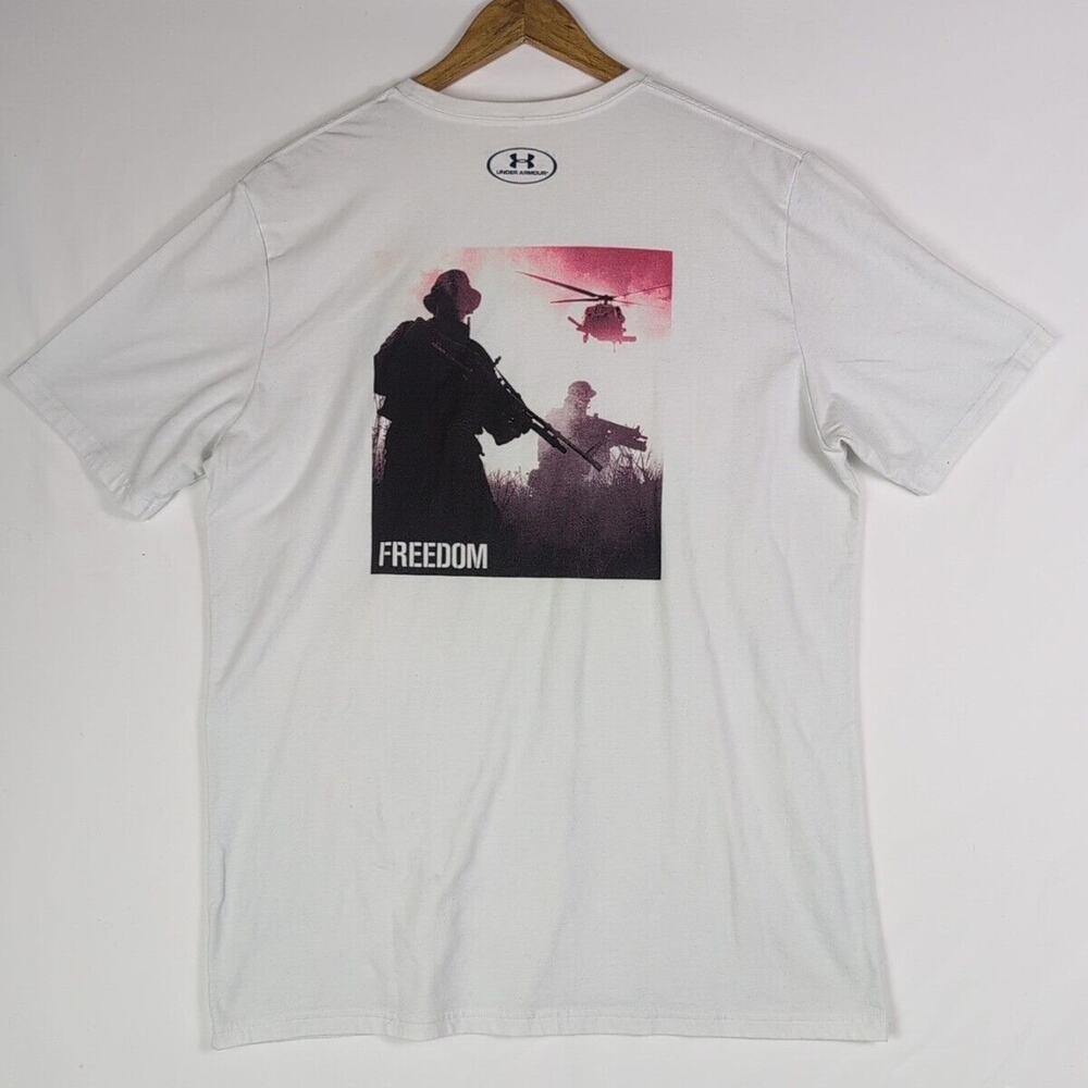 Under Armour Men's T-Shirt Freedom Graphic Print Heatgear Loose White Knit Large